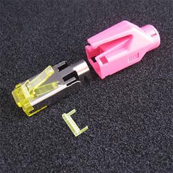 10788775 - 100 Stück Hirose TM31 Stecker, RJ45 Cat6a, komplett mit Knickschutztülle magenta und Einfädelhilfe